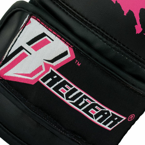 Pink Youth Combat Series Boxing Gloves (3)